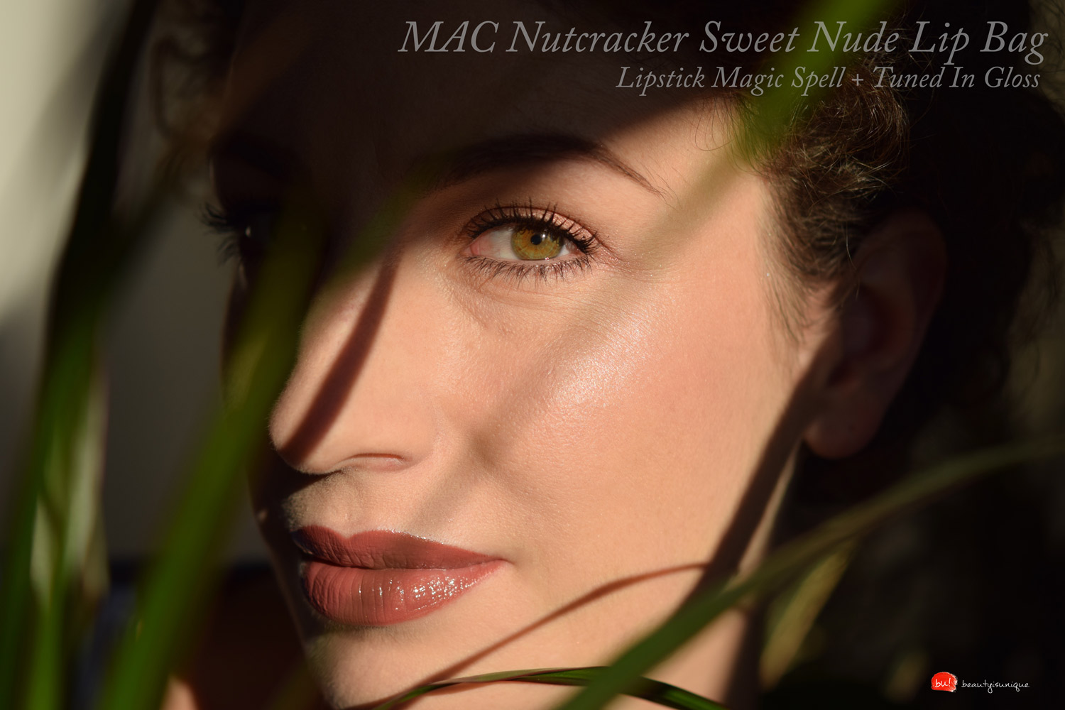 Mac-nutcracker-sweet-nude-lip-bag