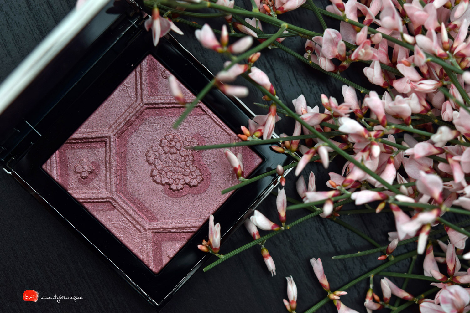 Burberry-silk-and-bloom-blush-palette