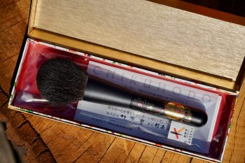 chikuhodo-face-brush-limited-edition