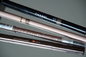 Gucci-power-eyebrow-pencil-blond-swatches
