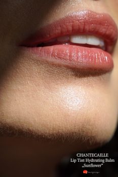 chantecaille-lip-tint-hydrating-balm-sunfllower-swatches