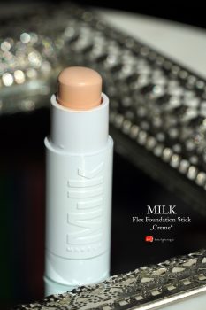 milk-flex-foundation-stick-creme